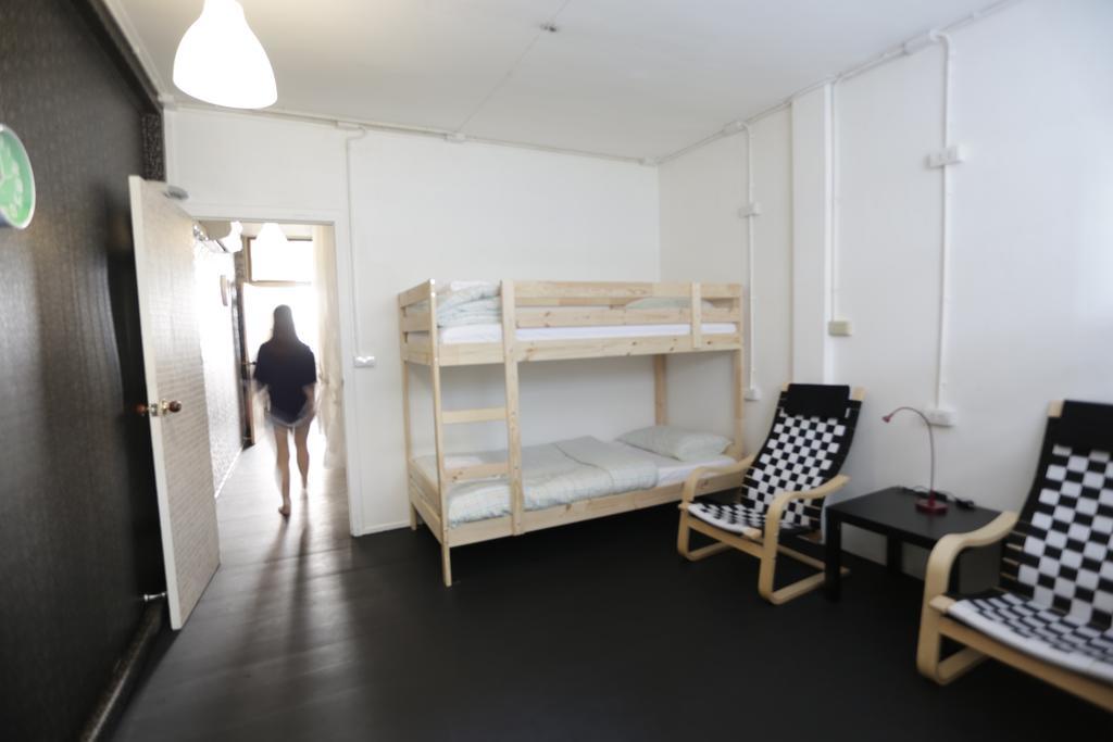 Tiger Lily Hostel Bangkok Ruang foto
